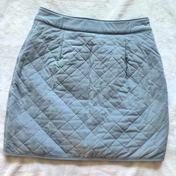 ATHLETA Apres Ski Blue Zippered Quilted Mini Skirt--2 - Picture 6 of 16